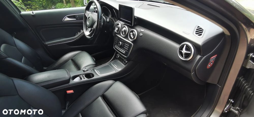 Mercedes-Benz Klasa A 180 7G-DCT Activity Edition - 20
