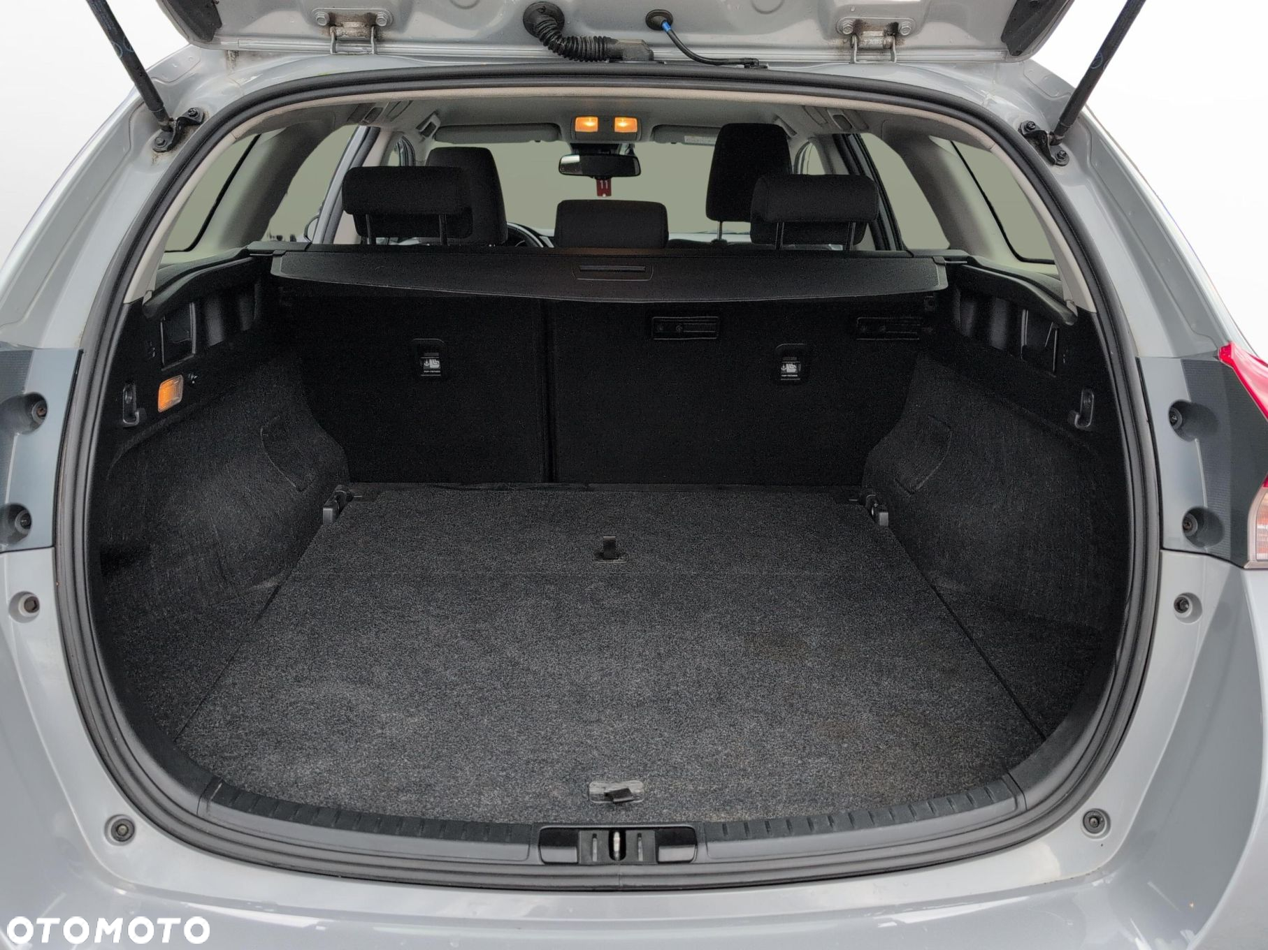 Toyota Auris Hybrid 135 Freestyle - 14