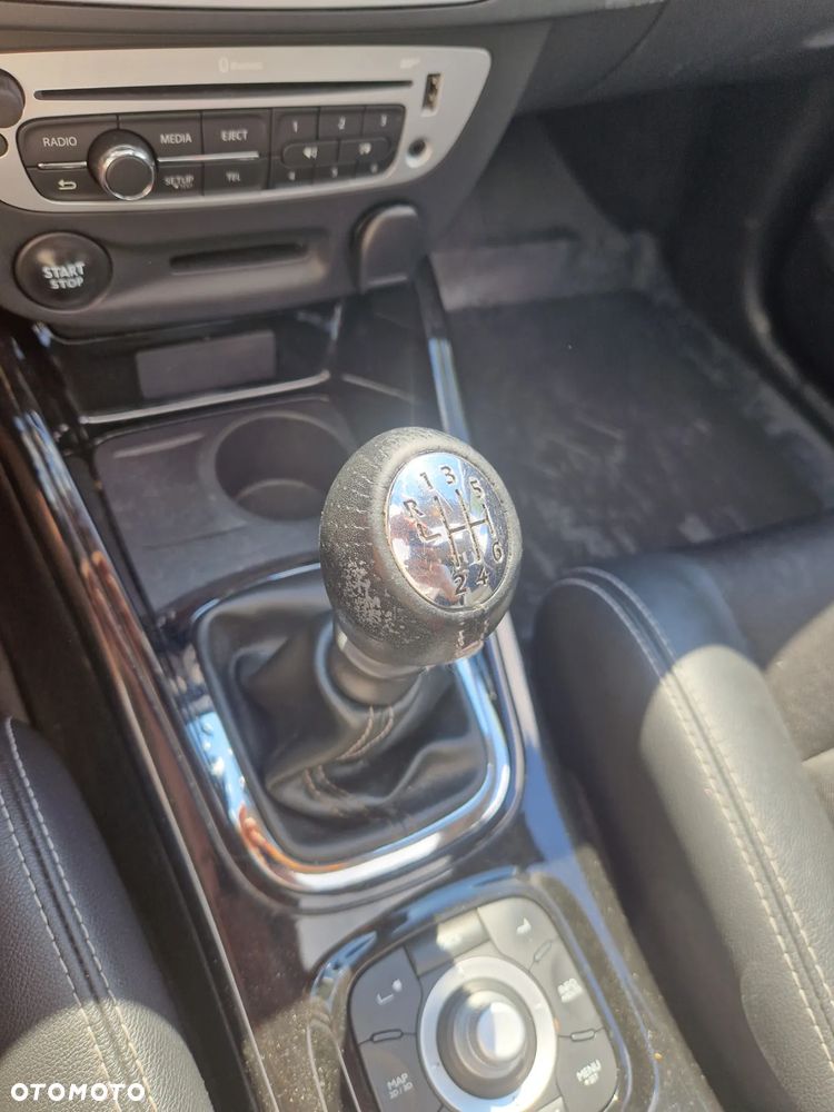 Renault Megane ENERGY TCe 130 BOSE EDITION - 12