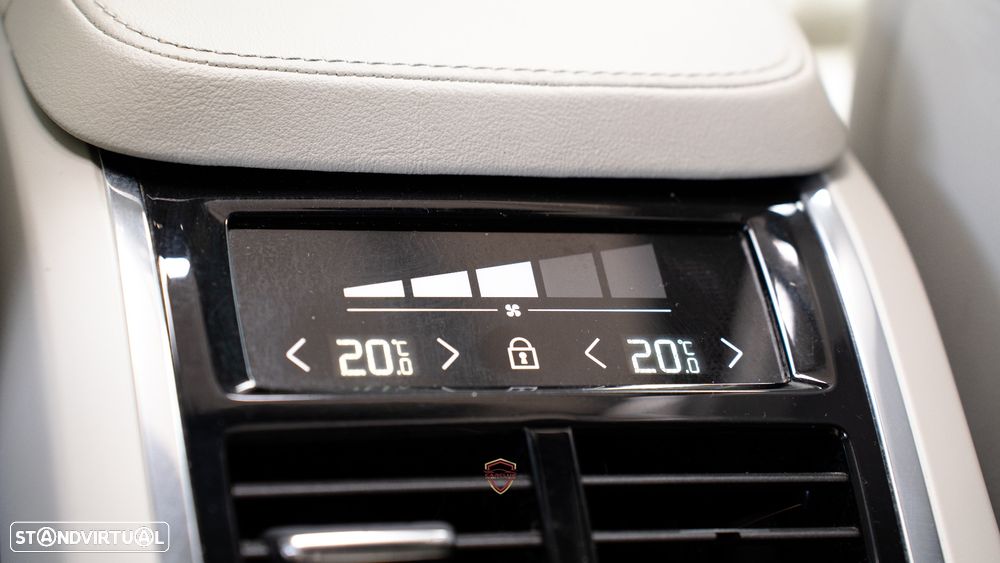 Volvo XC 90 T8 AWD Recharge Geartronic Inscription - 51