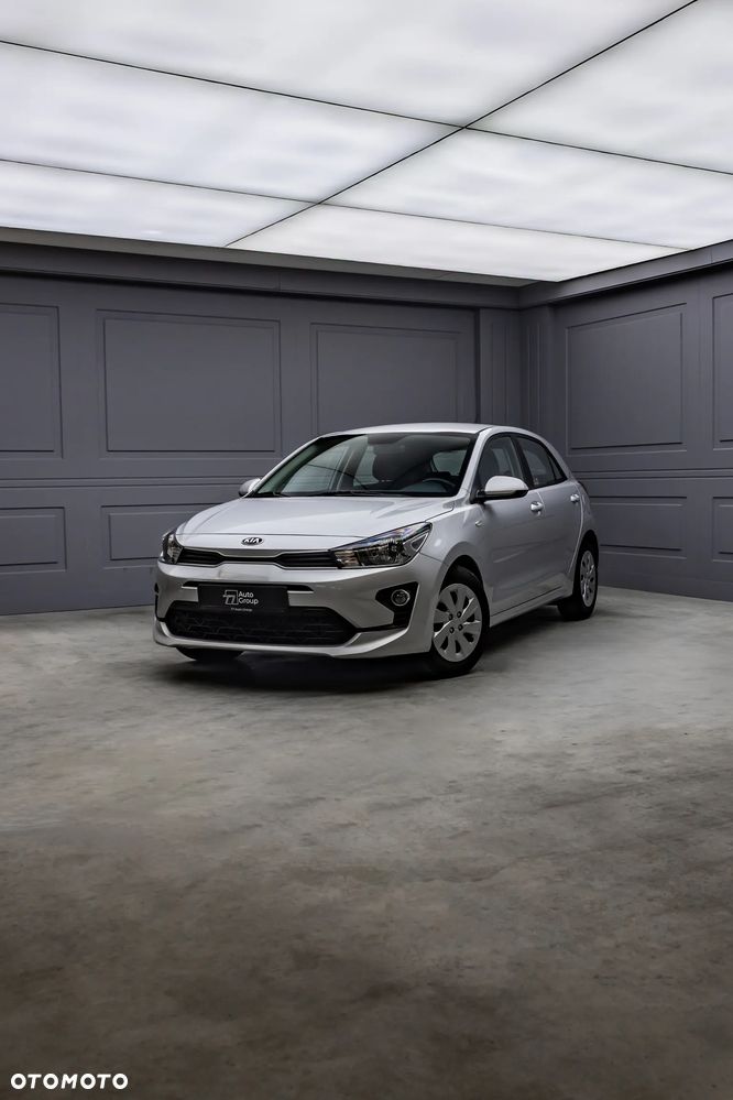 Kia Rio 1.2 L - 35