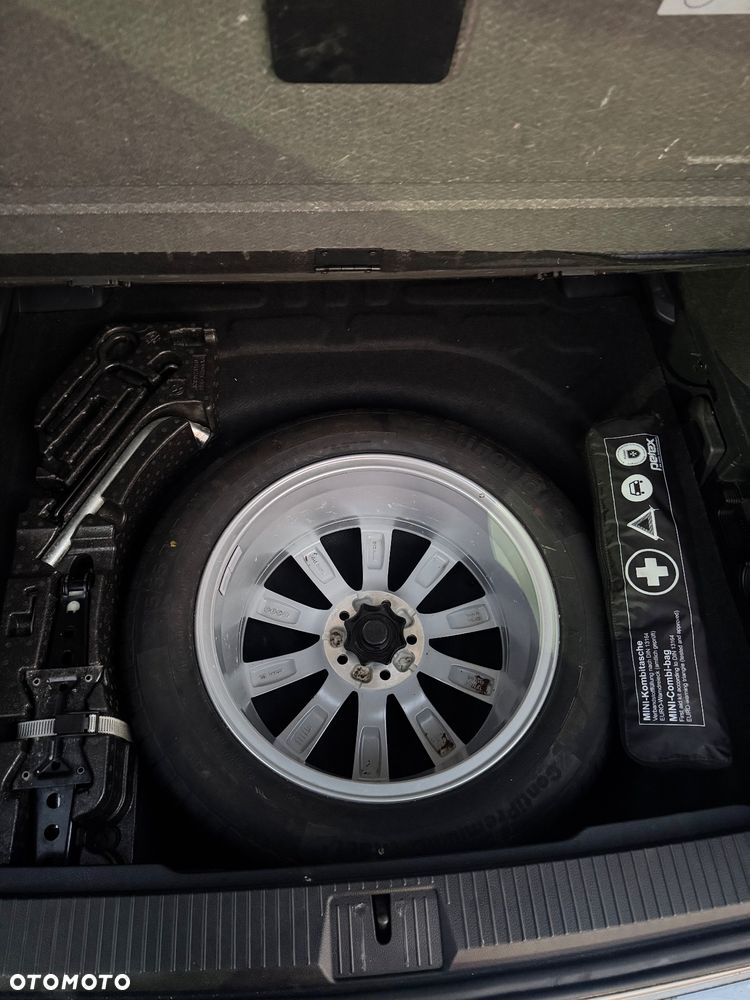 Volkswagen Passat 2.0 TDI SCR (BlueMotion Tech) 4Motion D Highline - 12