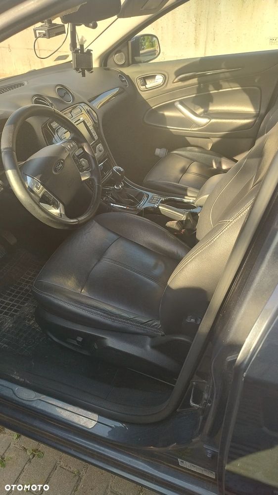 Ford Mondeo 2.0 TDCi Ghia - 1