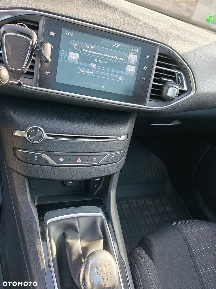 Peugeot 308 - 13