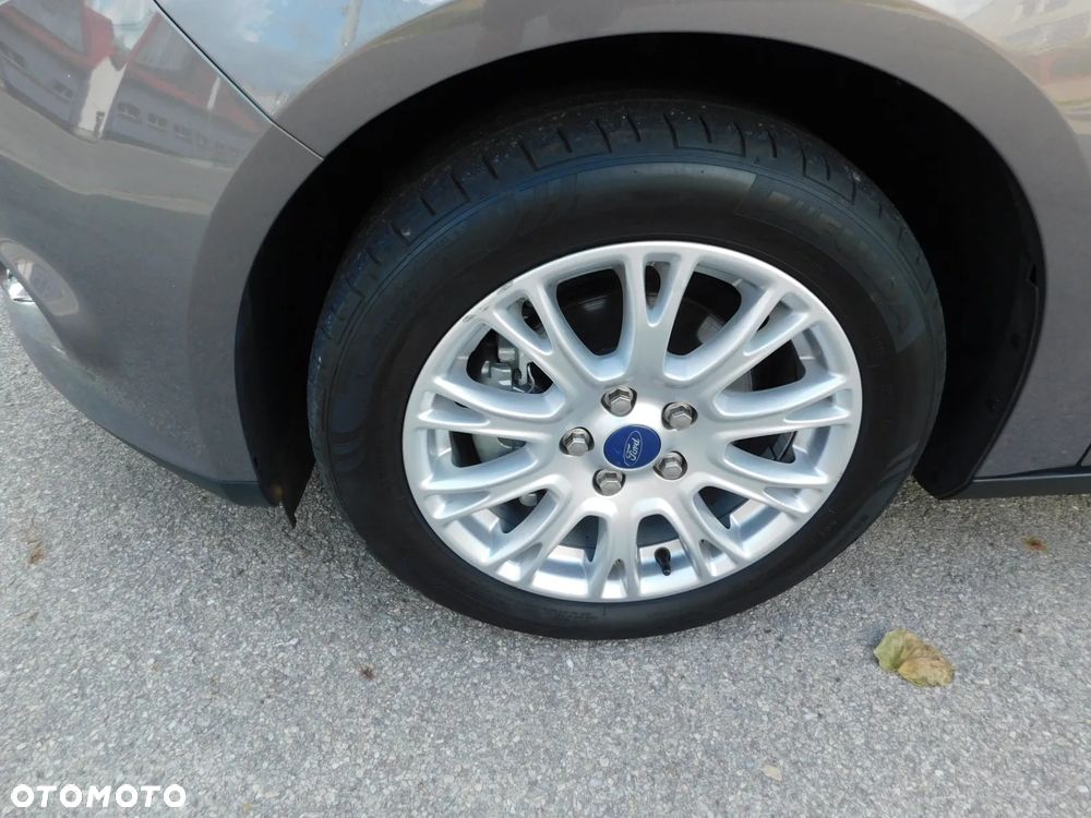 Ford Focus 1.6 Titanium - 11
