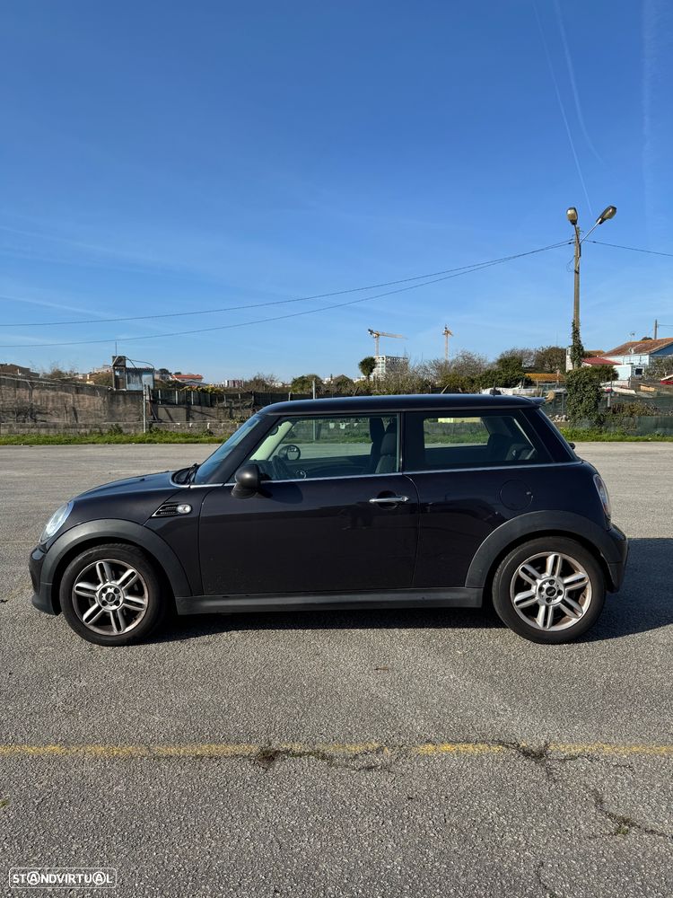 MINI 3 Portas One D - 2