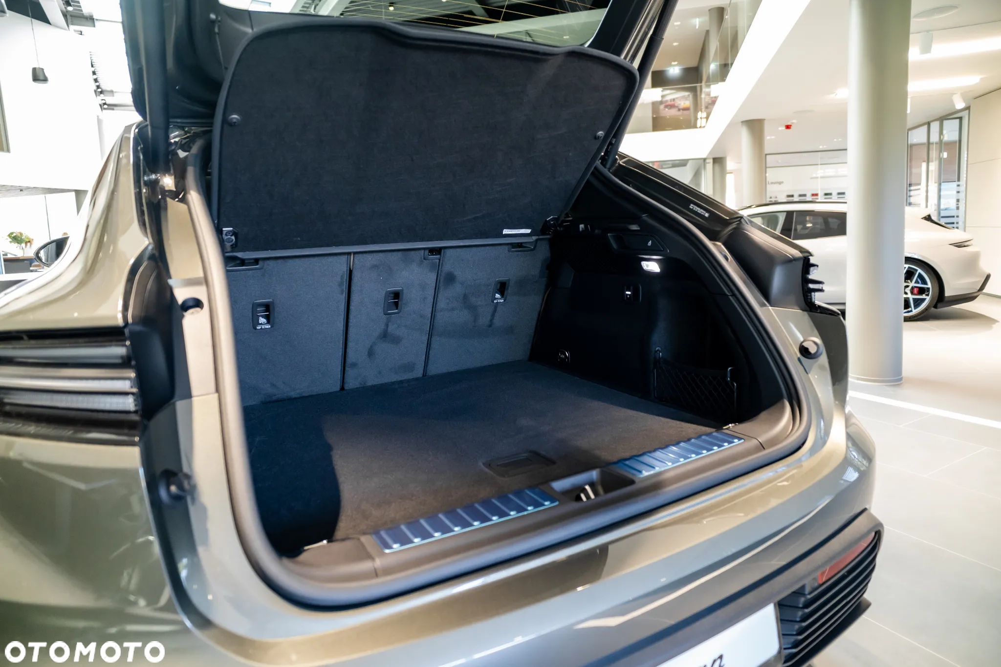 Porsche Macan 4 100kWh - 8