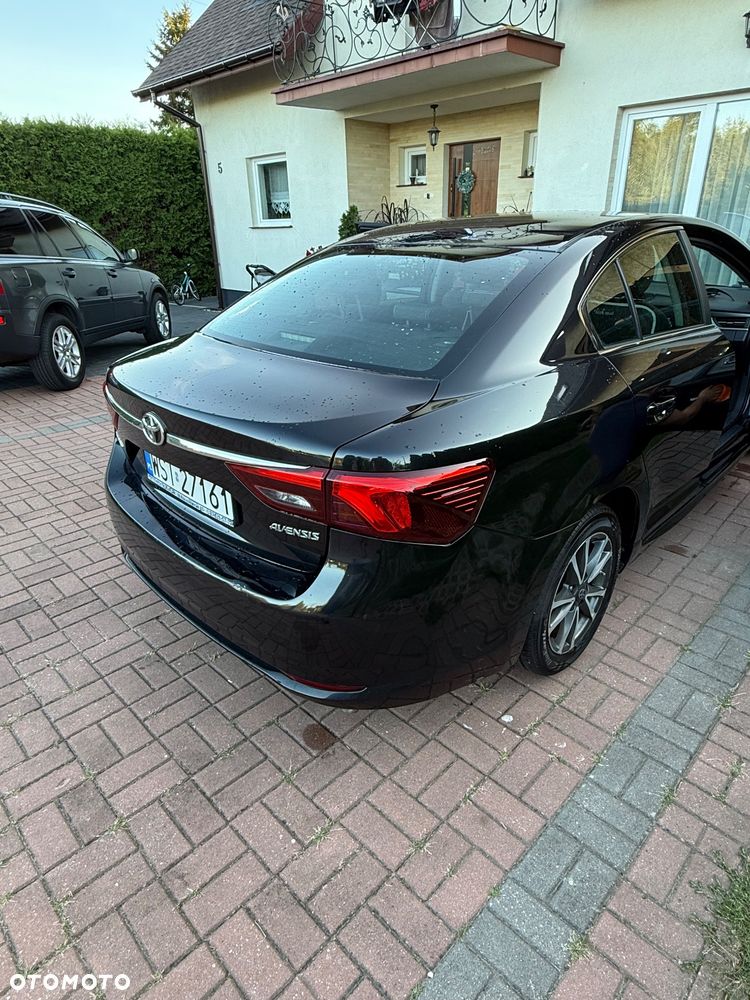 Toyota Avensis 1.6 D-4D Active - 8