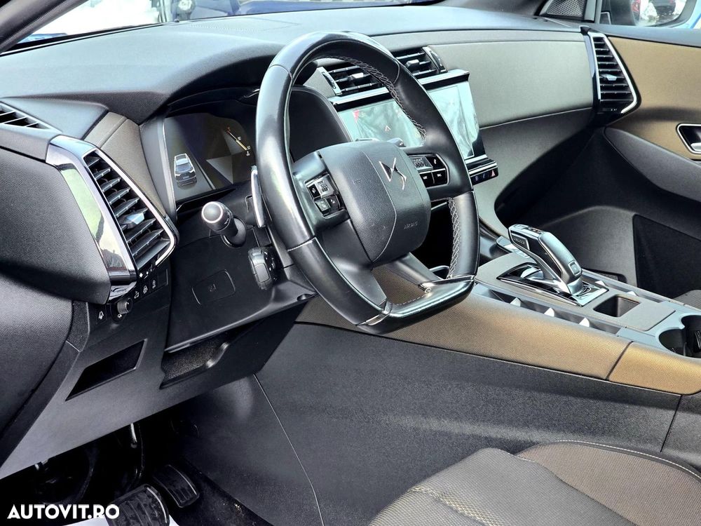 DS Automobiles DS 7 Crossback - 12