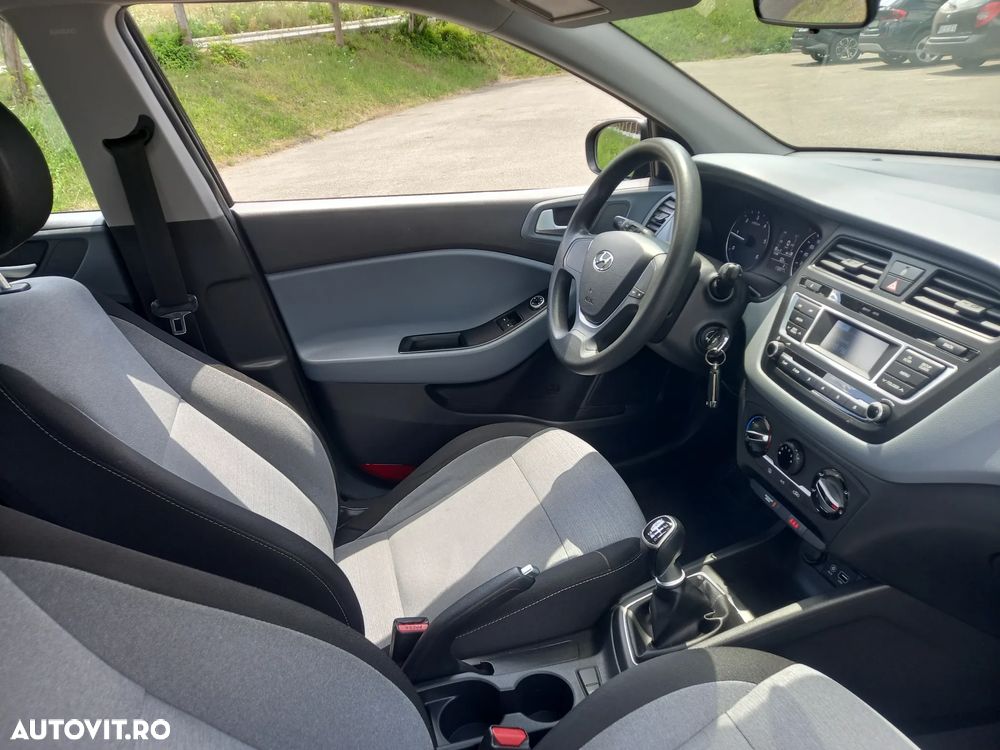 HYUNDAI i20 2016 — imagine 6