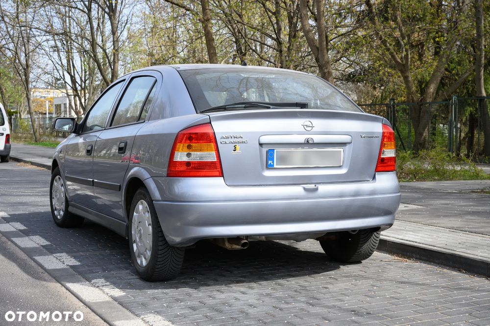 Opel Astra 1.4 Start - 8