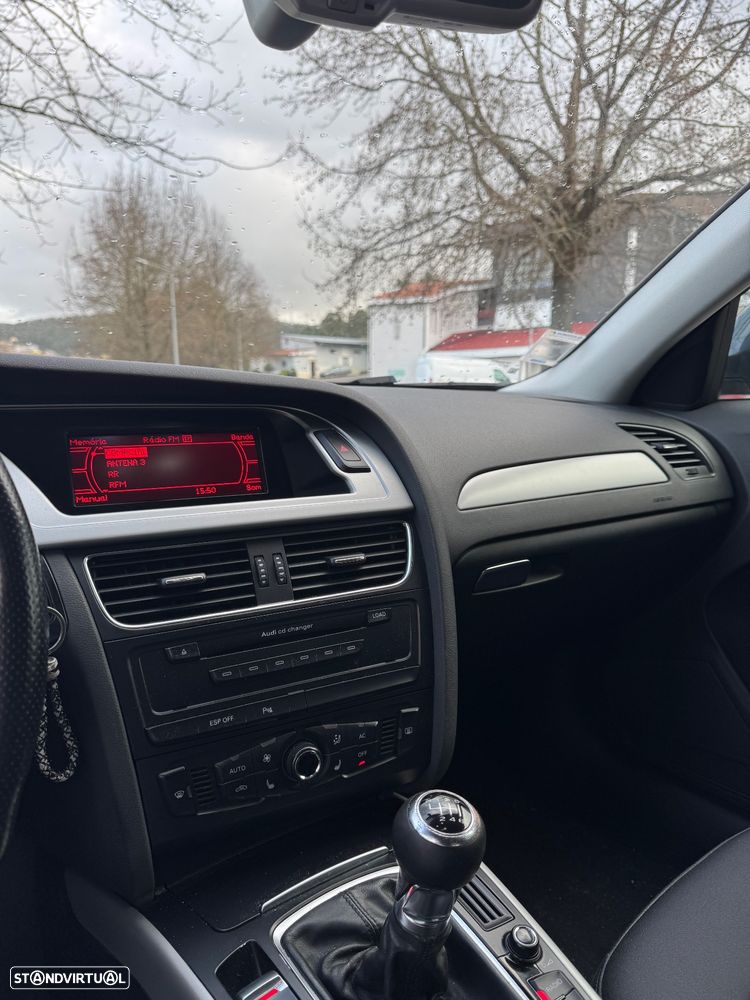 Audi A4 2.0 TDI Business Line Advance - 8