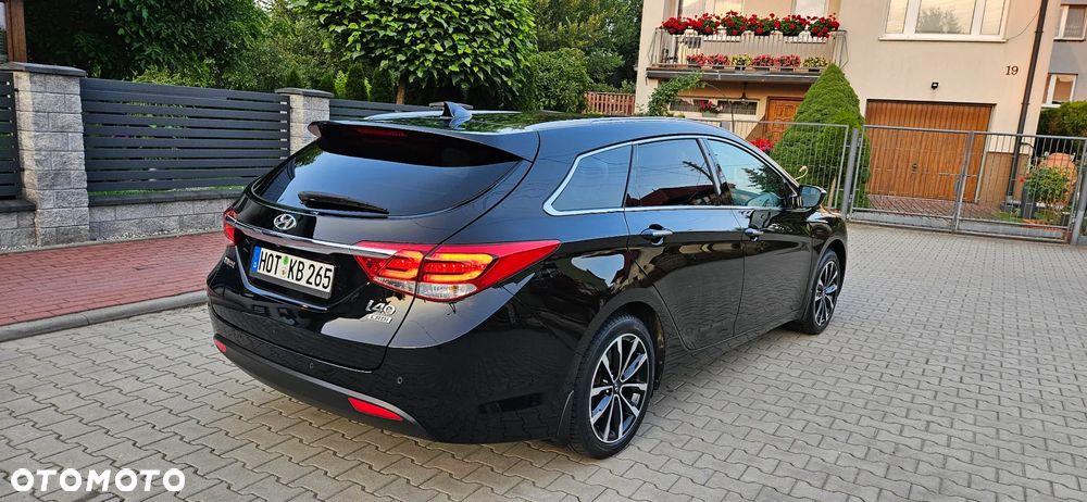 Hyundai i40 Kombi blue 1.6 CRDi Space Plus - 9