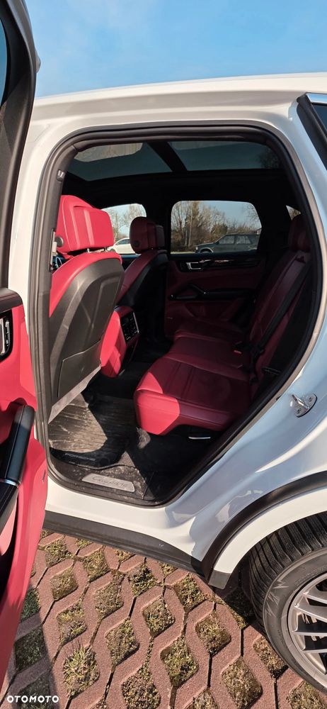 Porsche Cayenne Standard - 31