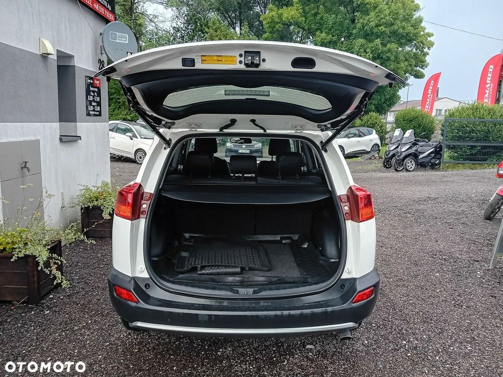 Toyota RAV4 - 12