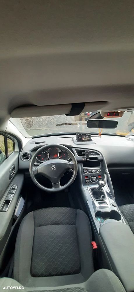 Peugeot 3008 2.0 HDI FAP Premium - 5