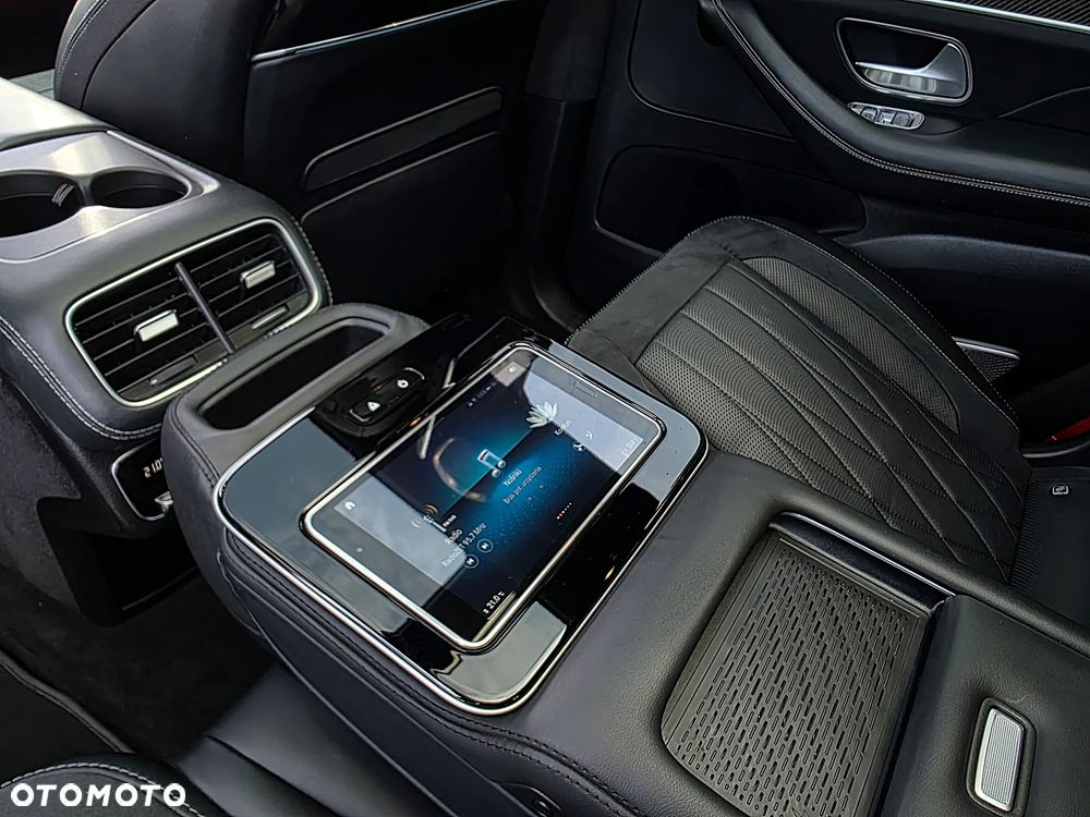 Mercedes-Benz GLS - 30