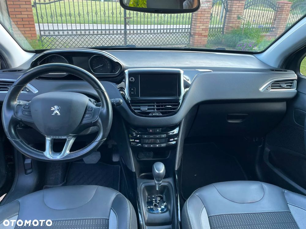 Peugeot 2008 - 12