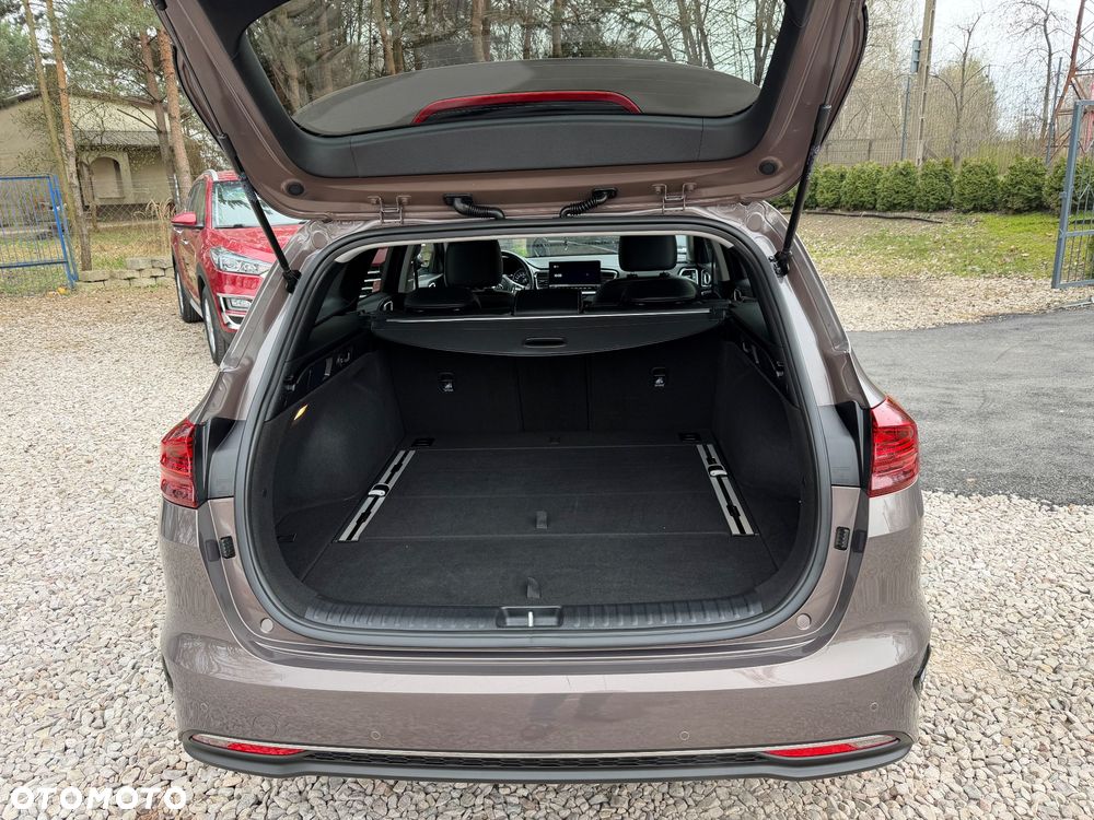 Kia Ceed 1.4 T-GDI L Business Line Plus - 19