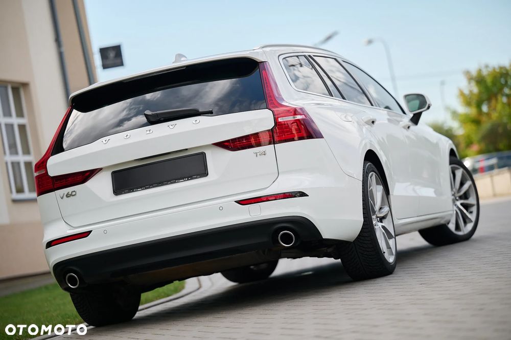 Volvo V60 2.0T Geartronic Powershift Momentum - 6