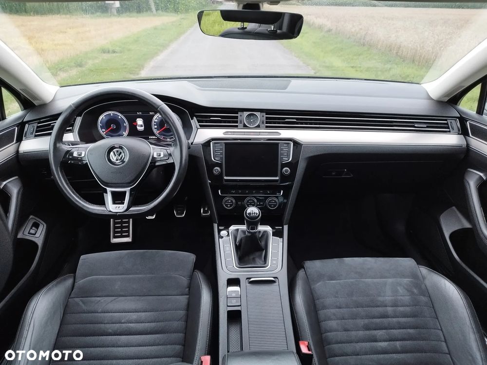 Volkswagen Passat 2.0 TDI (BlueMotion Technology) Highline - 13