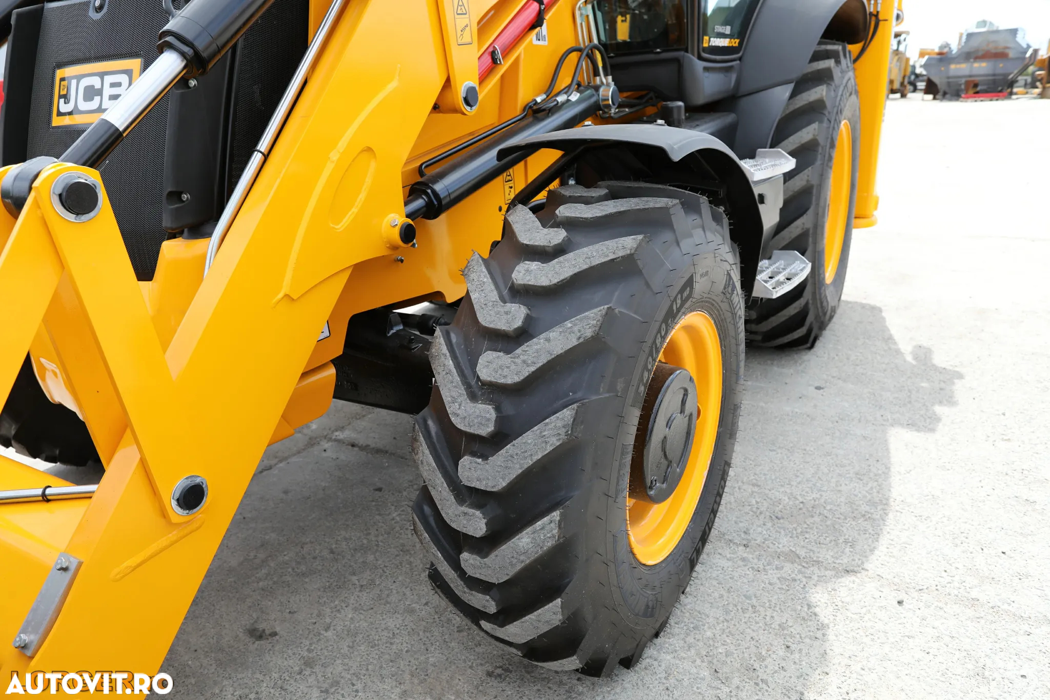 JCB 3CX - 19