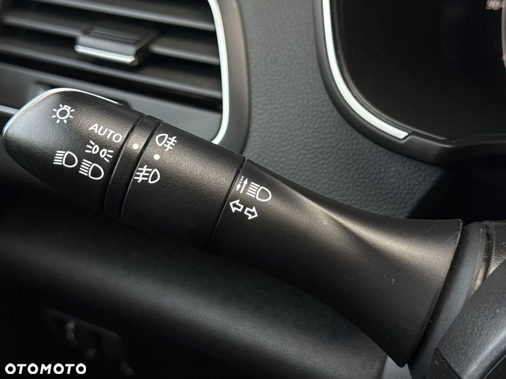 Renault Megane 1.3 TCe FAP Intens EDC - 27