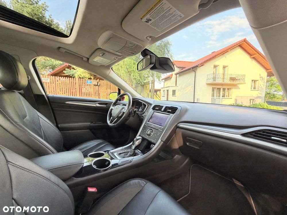 Ford Fusion 2.0 EcoBoost Titanium - 27
