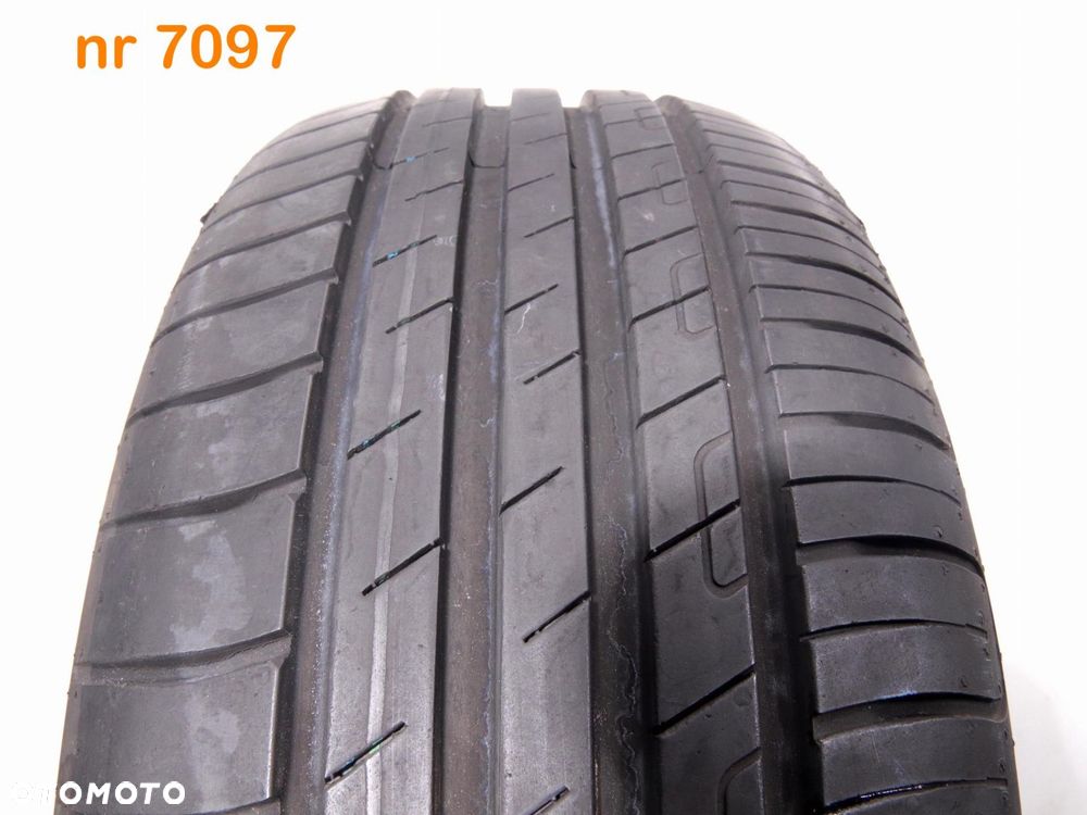 Goodyear Efficientgrip Performance 215/55 R17 - 1