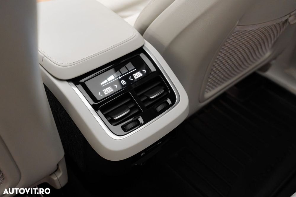 Volvo XC 90 - 36