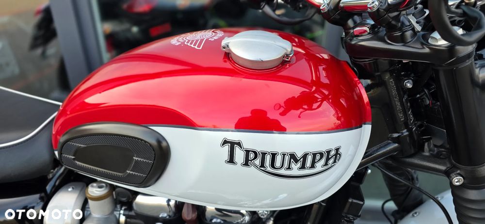 Triumph Bonneville - 15