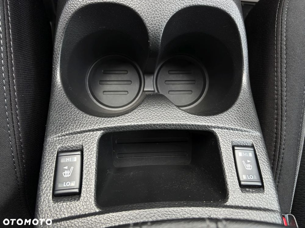 Nissan Qashqai 1.3 DIG-T N-Connecta - 32