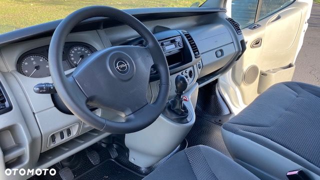 Opel Vivaro L2H1 2.9t - 7