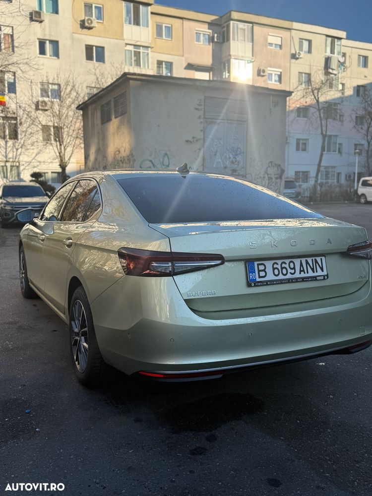 Skoda Superb Combi 2.0 TSI 265 CP 4x4 DSG Laurin & Klement - 4