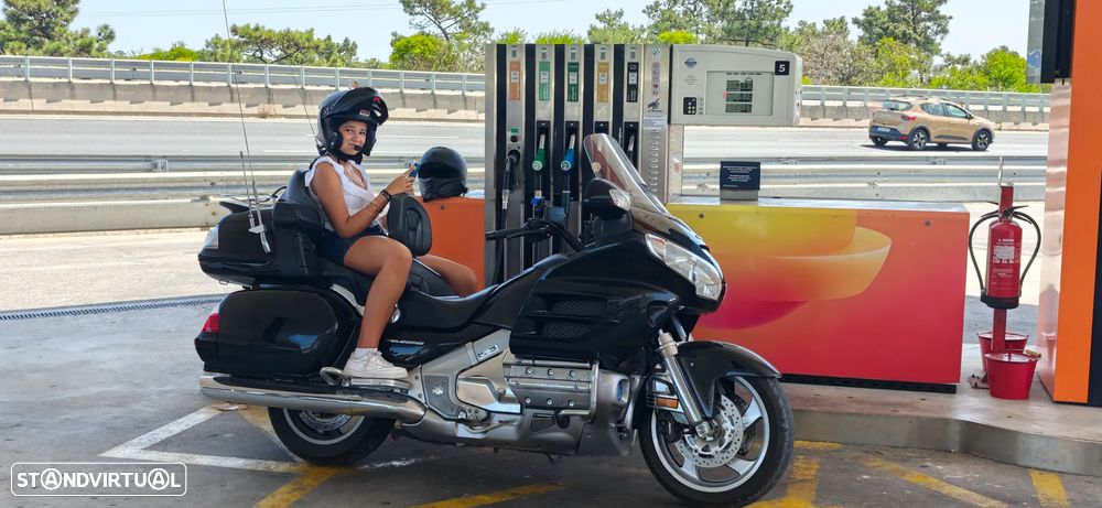 Honda Goldwing - 1