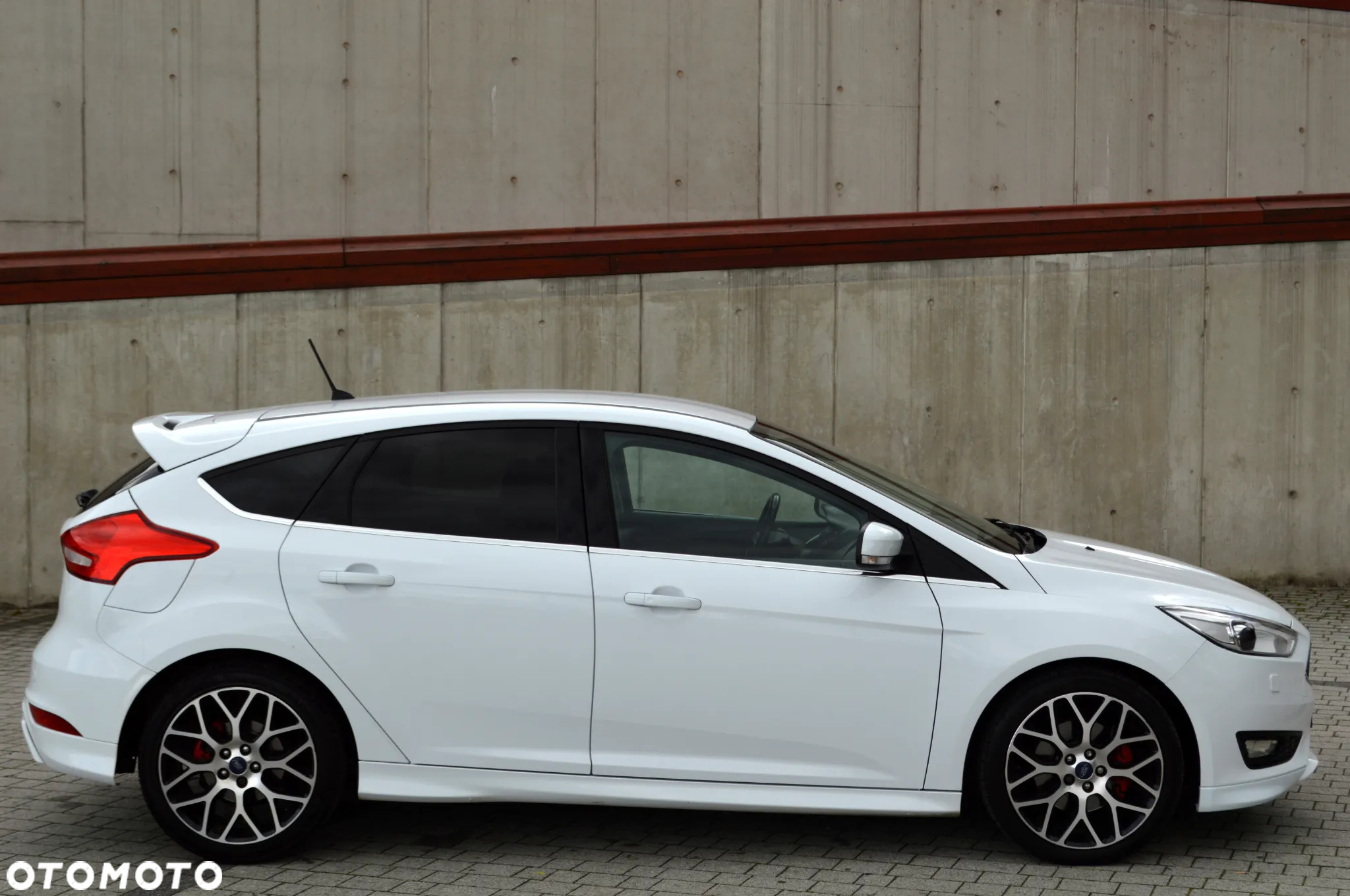 Ford Focus 1.5 EcoBoost ST-Line - 8