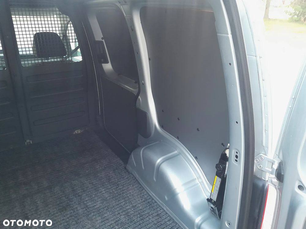 Volkswagen Caddy - 16