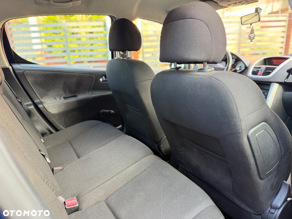 Peugeot 207 1.6 HDi 16V Speed - 13