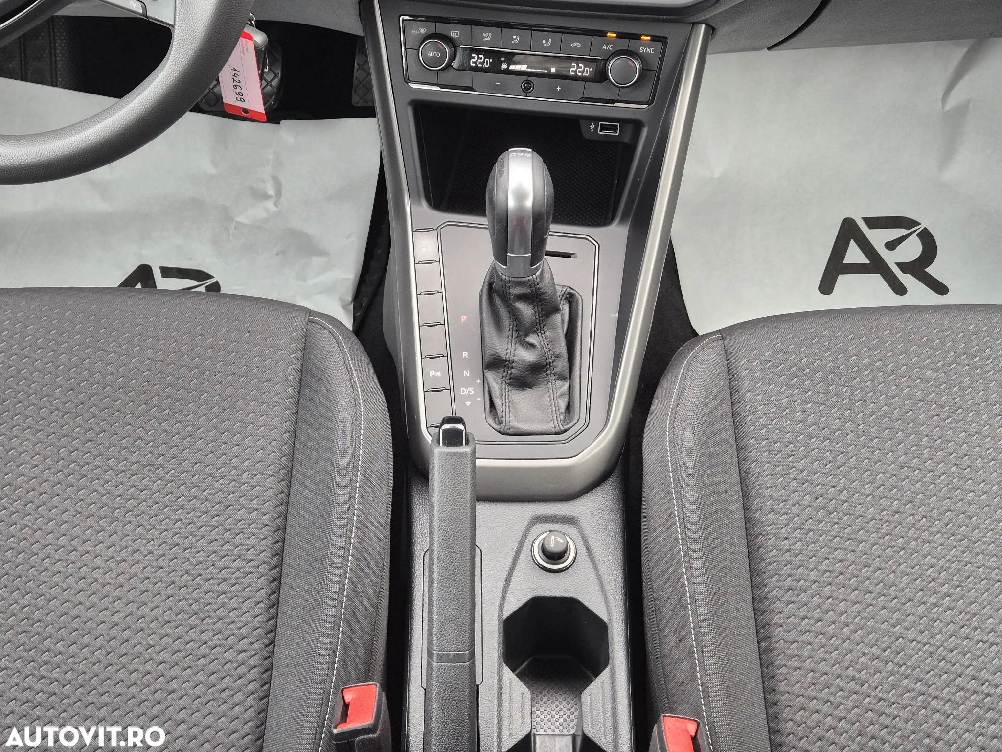 Volkswagen Polo 1.0 TSI DSG Comfortline - 17