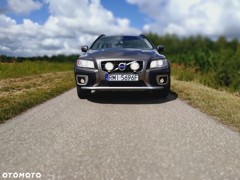 Volvo XC 70 D5 AWD Momentum - 34
