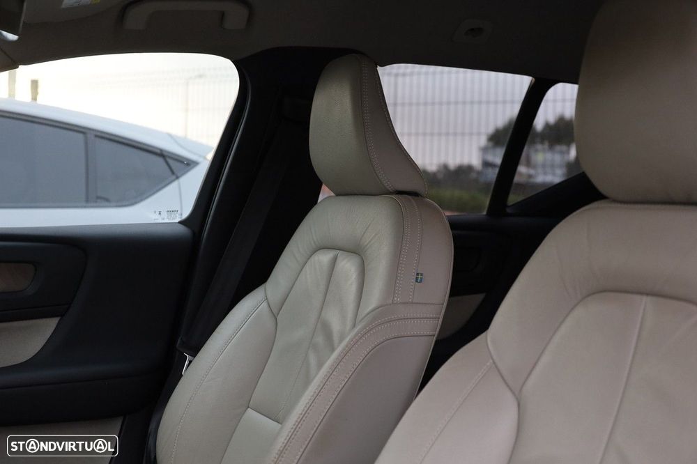 Volvo XC 40 1.5 T5 PHEV Plus Dark - 9