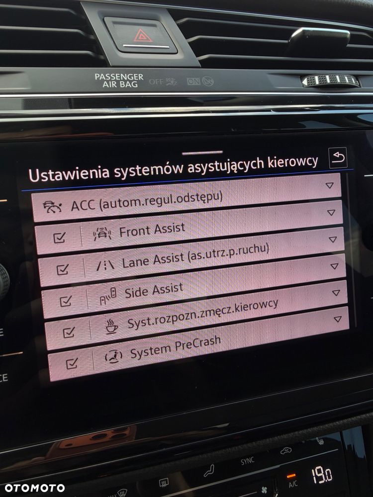 Volkswagen Touran 1.5 TSI EVO Comfortline Plus DSG - 35