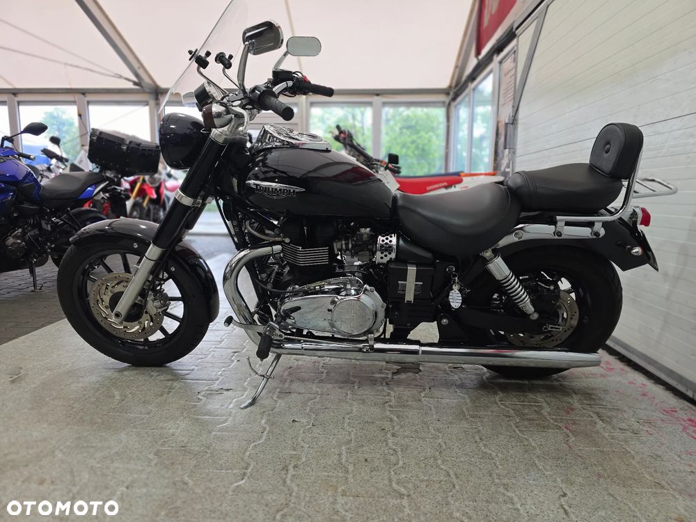 Triumph America - 15