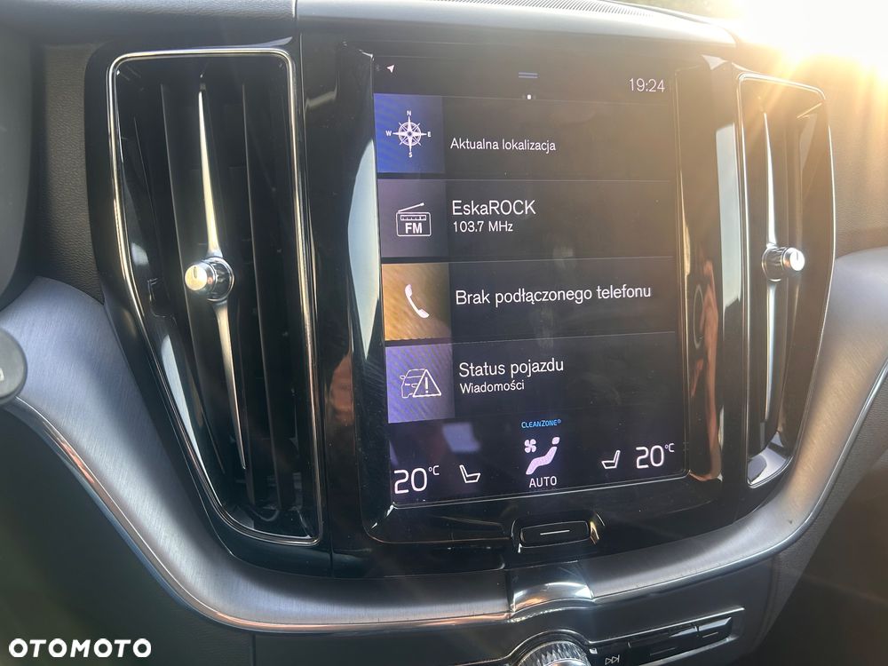 Volvo XC 60 D4 Momentum - 19