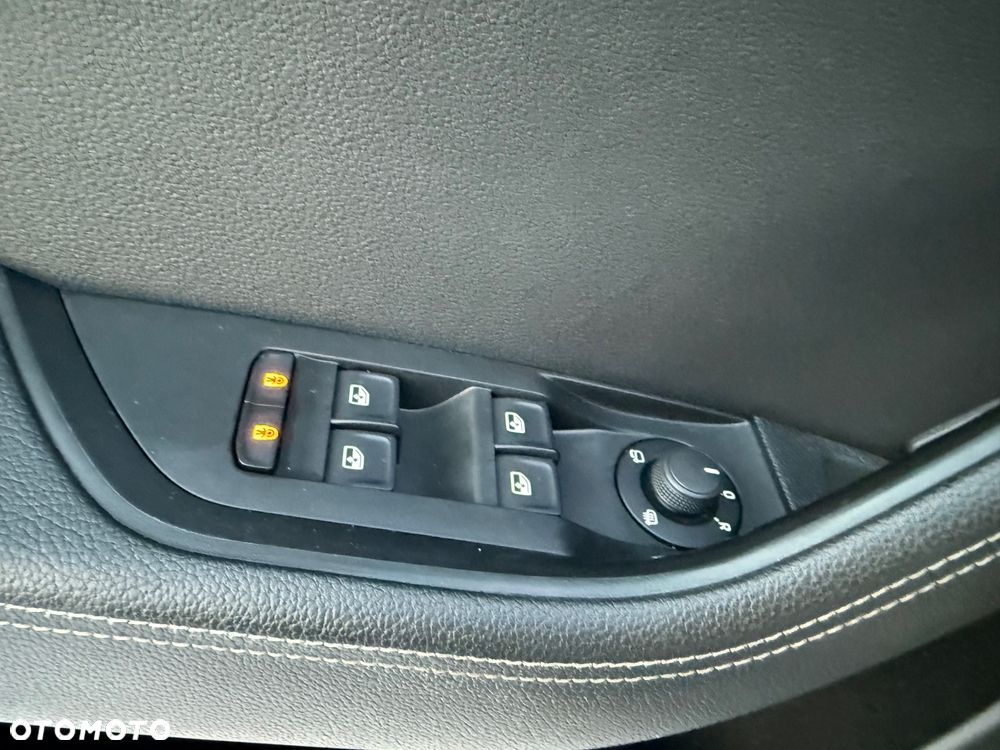 Skoda Superb 2.0 TDI SCR 4x4 Scout DSG - 26