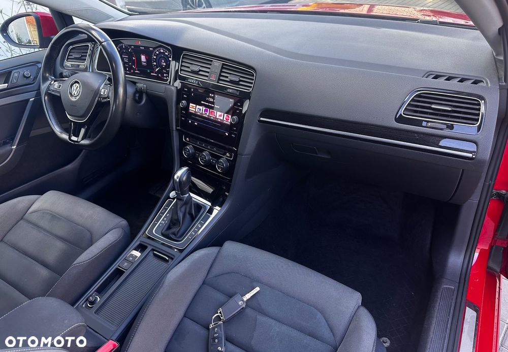 Volkswagen Golf 2.0 BlueTDI DSG Highline - 34