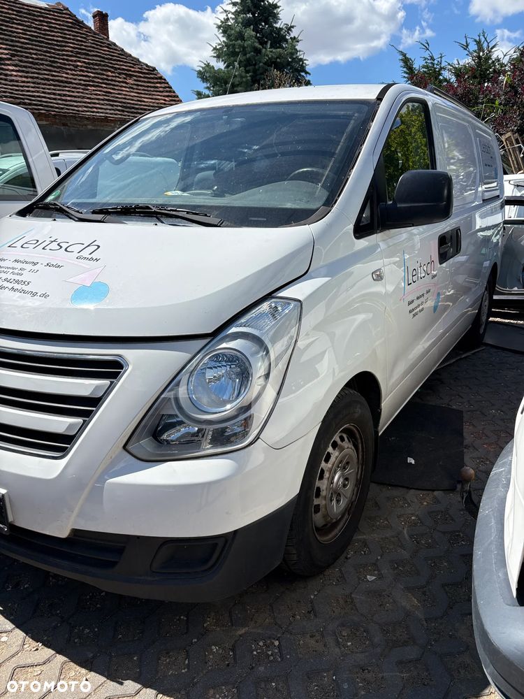 Hyundai H1 - 2