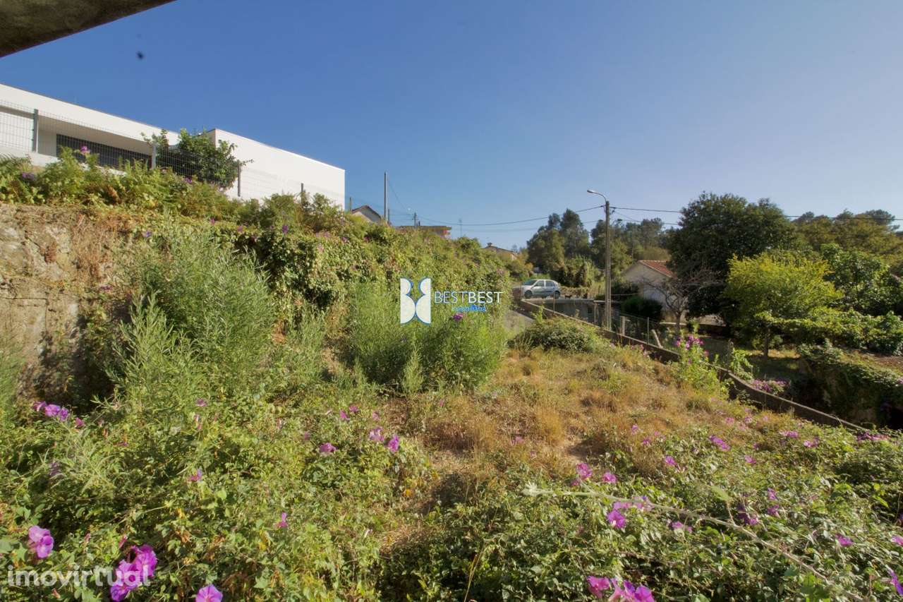 TERRENO COM MORALHA, PROJETO  EM LANDIM, 8 MINUTOS FAMALICÃO - Grande imagem: 3/28