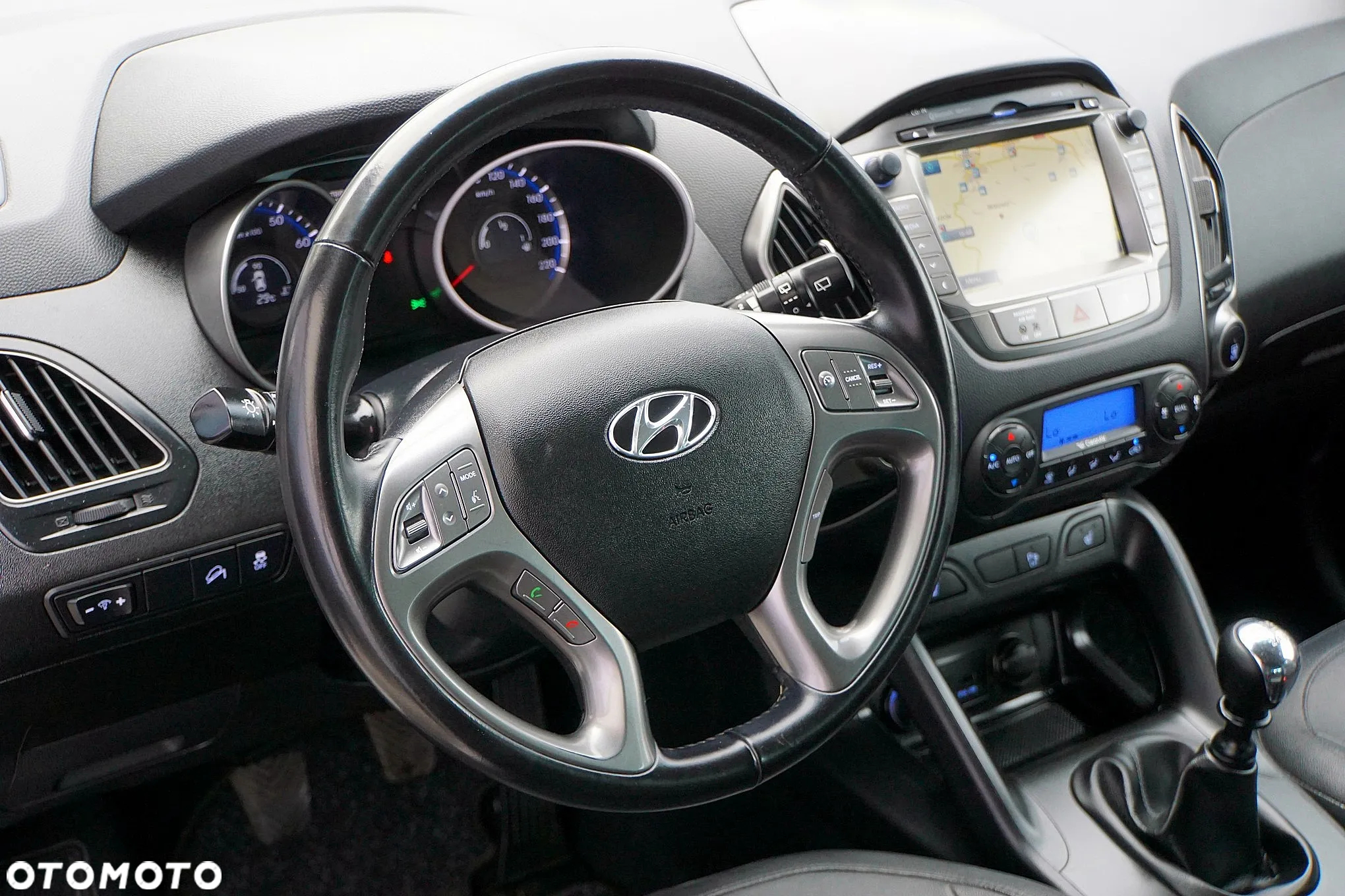 Hyundai ix35 1.6 2WD Fifa World Cup Edition - 30