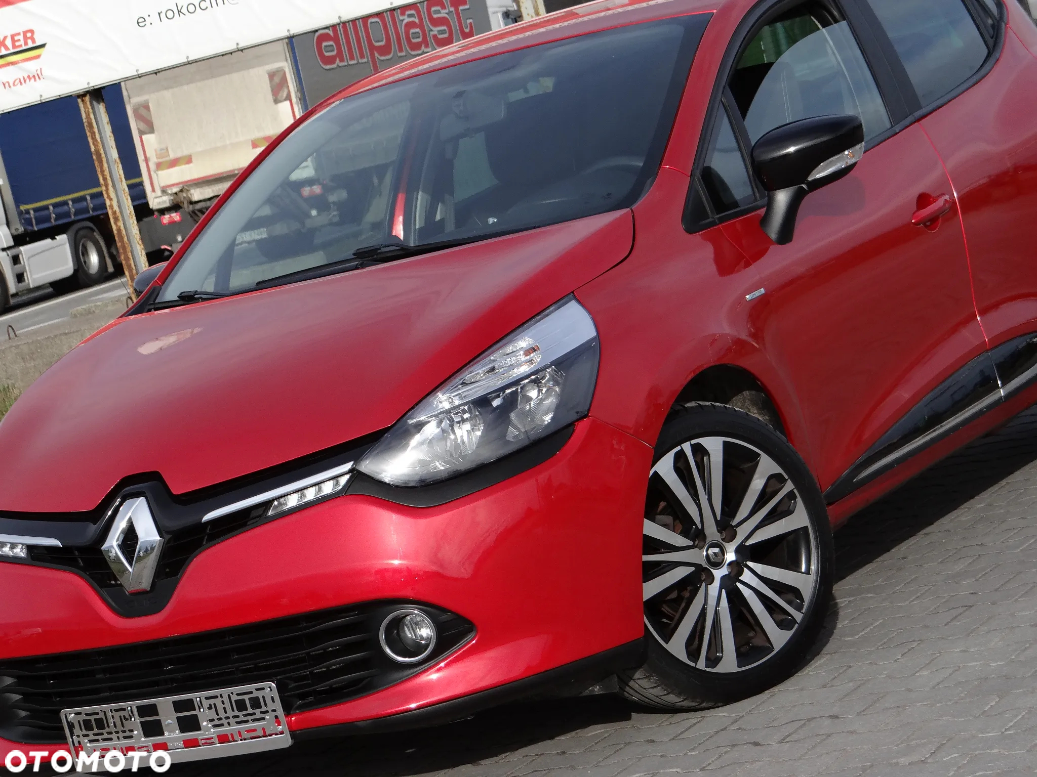Renault Clio - 14